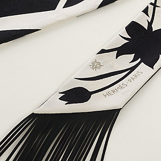 【新品】HERMES ツイリー ブケ・フィナル・アベイユ レザーフリンジ 黒 Twilly 《ブケ・フィナル・アベイユ》 - ブラック | Hermès - エルメス